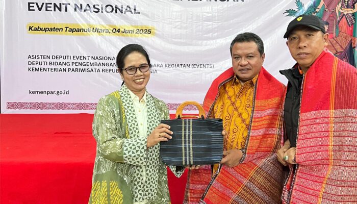 Wakil Ketua Komisi VII DPR RI Lamhot Sinaga Dorong Penguatan Sport Tourism Di Siborongborong