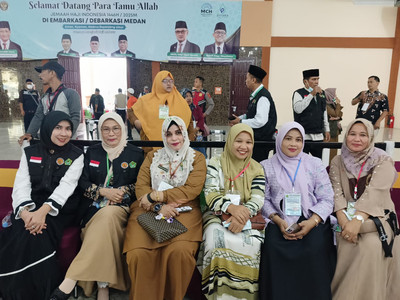 358 Jamaah Haji Kloter 10 Debarkasi Medan Kembali Ke Tanah Air