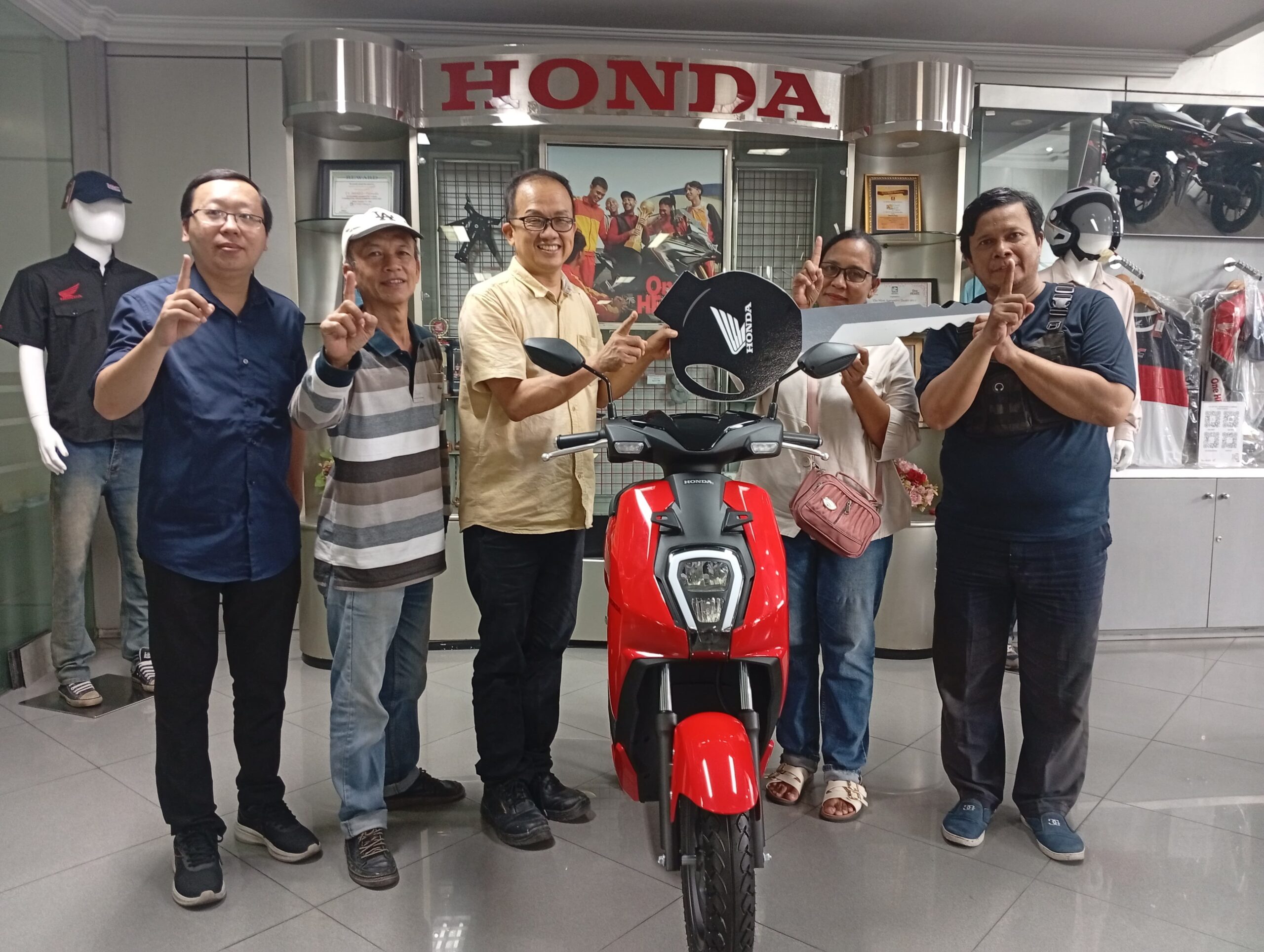 Nama Mertua Hoki Hendra Menangkan Honda Icon