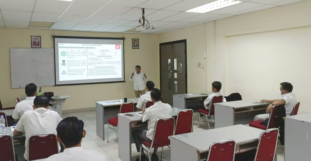Honda Gelar Training Kepala Mekanik