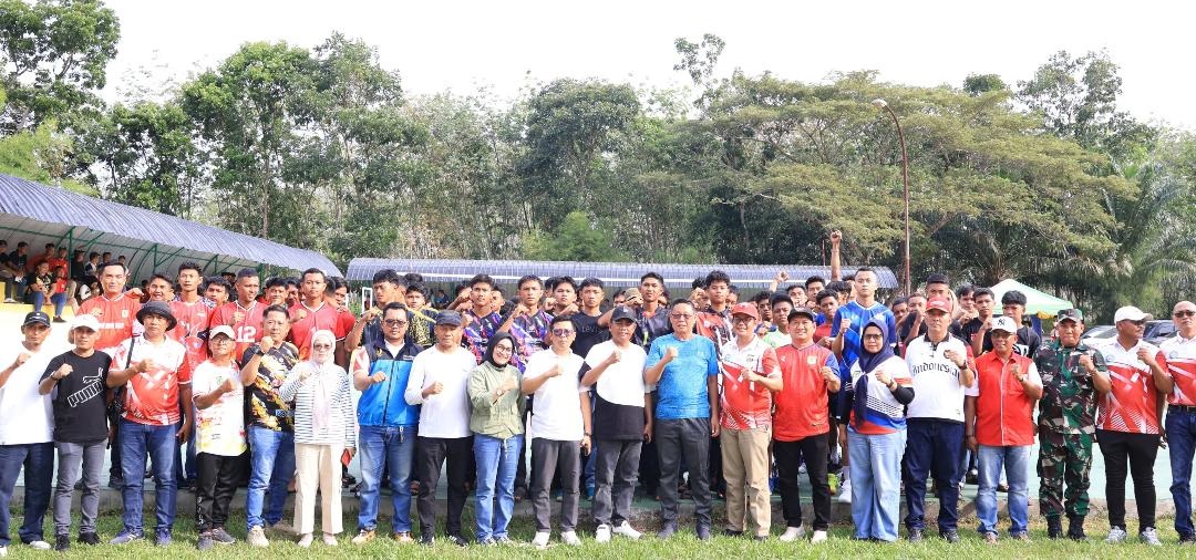 13 Tim Ikut Turnamen Bola Voli U-22 Piala PBVSI Sergai 2025