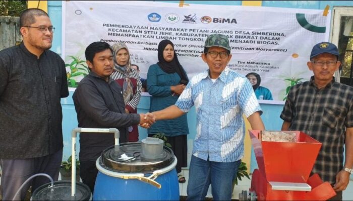 LPPM Unimed Dampingi Petani Desa Simberruna Ubah Limbah Jagung Jadi Biogas