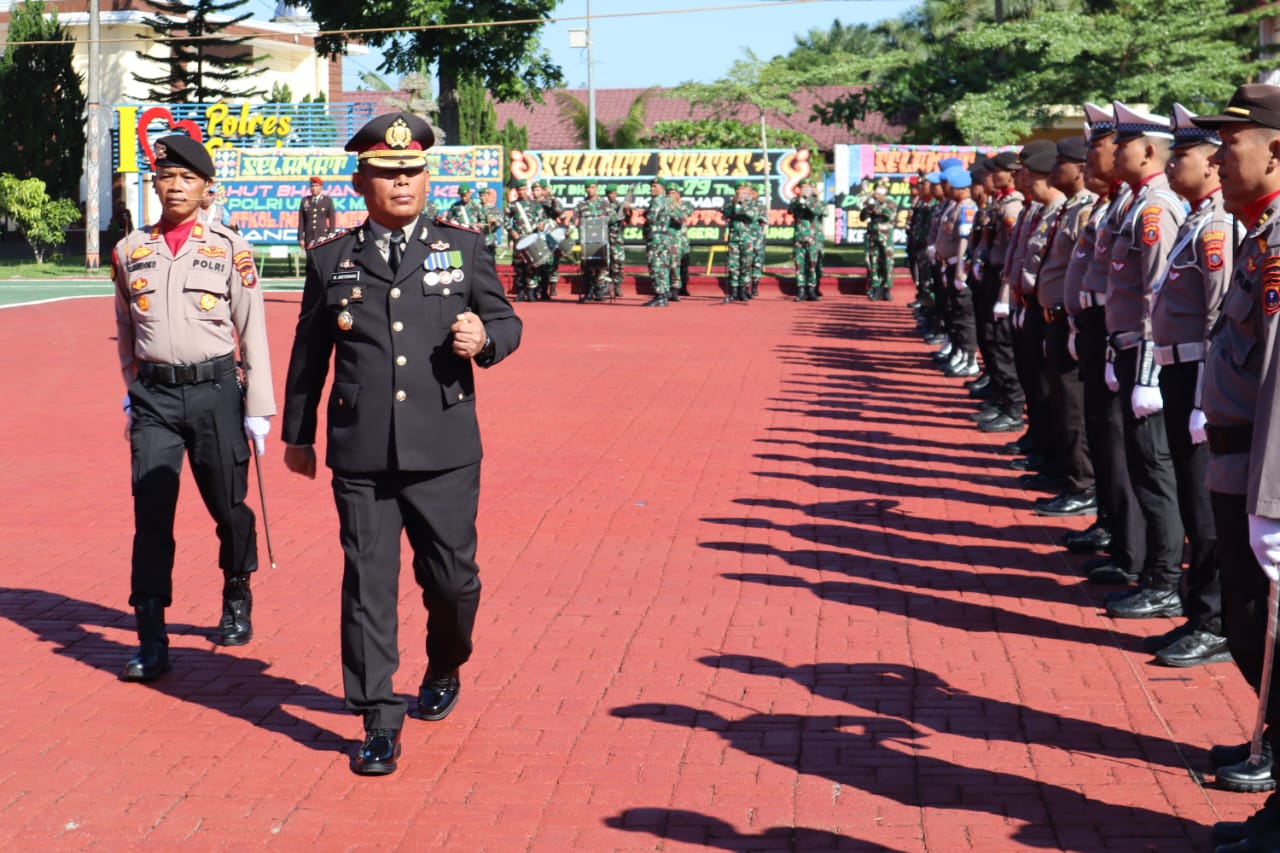 Polres Simalungun Gelar Upacara Puncak Peringatan Hari Bhayangkara Ke-79