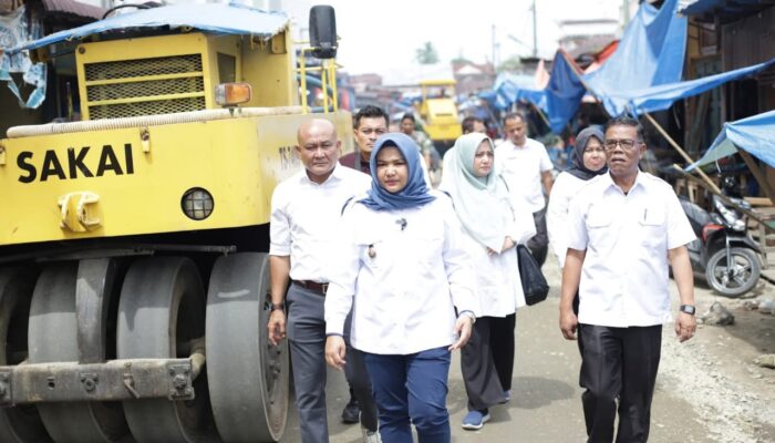 Wakil Bupati Madina Tinjau Pengerjaan Jalan Lingkar Pasar Lama