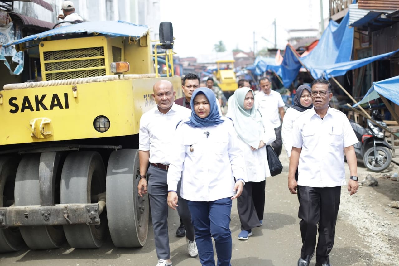 Wakil Bupati Madina Tinjau Pengerjaan Jalan Lingkar Pasar Lama