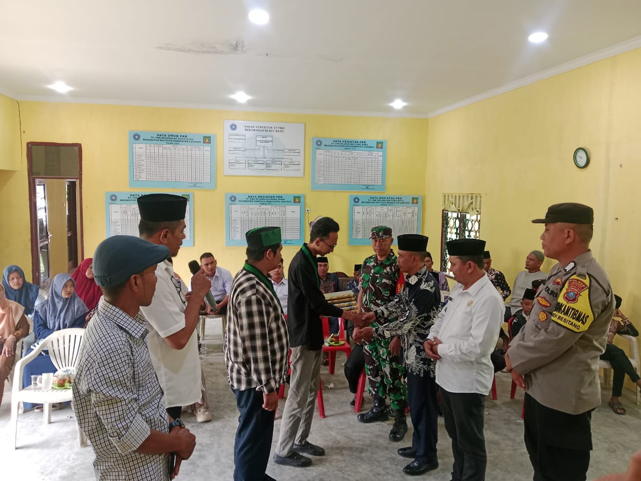 Polda Sumut Bantu Mushaf Alquran Untuk LPTQ Di Besitang
