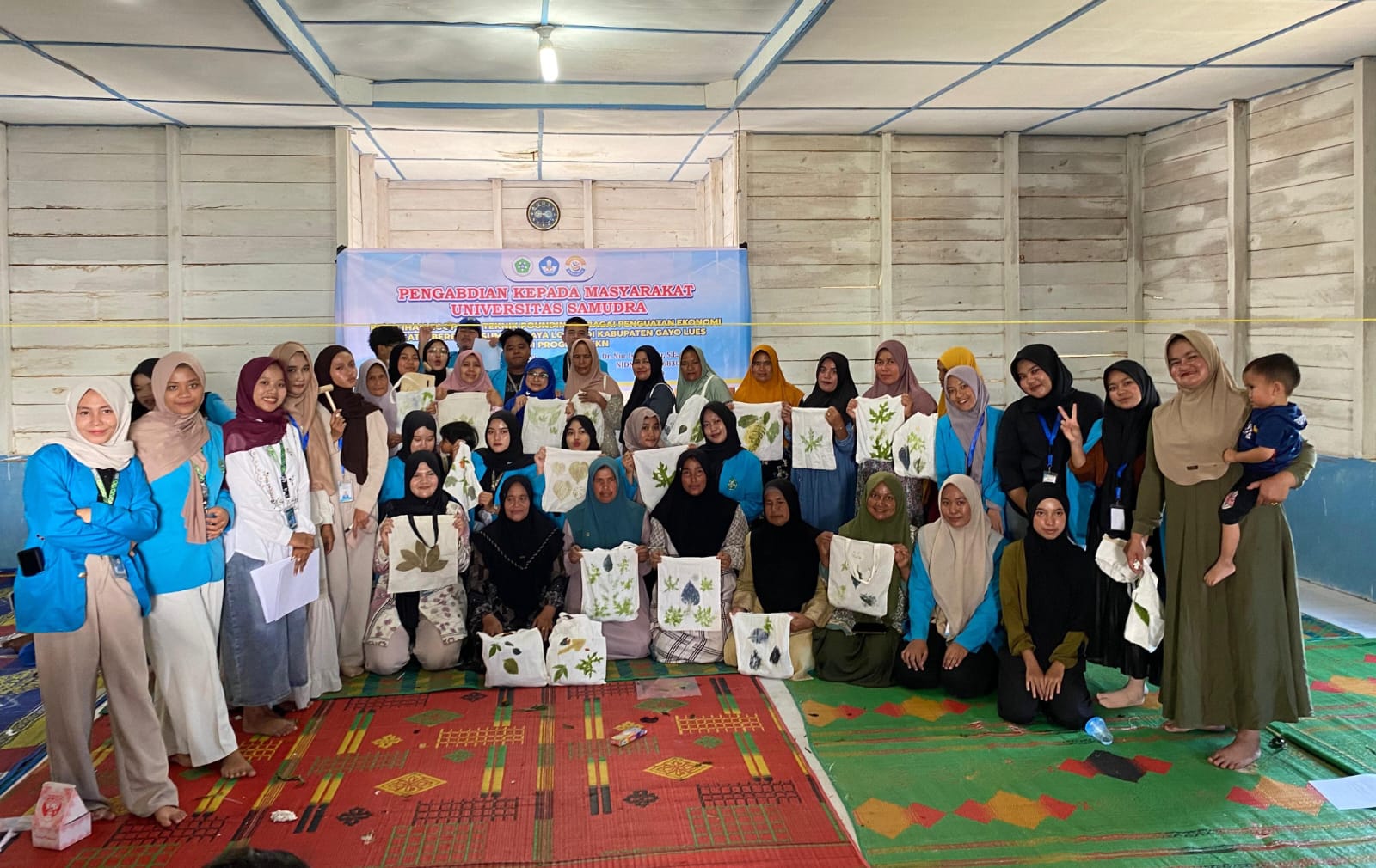 Universitas Samudra Beri Pelatihan Ecoprint
