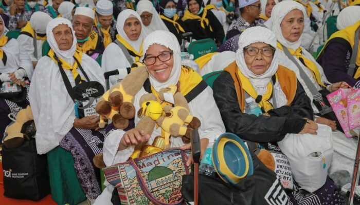 Boneka Unta Jadi Oleh-oleh Favorit Jemaah Haji Aceh