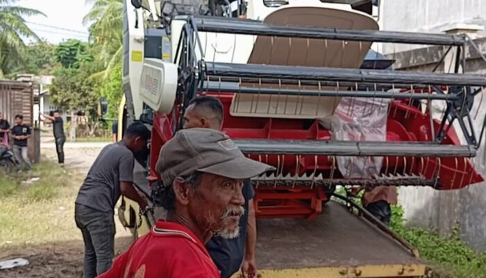 Kesejahteraan Petani Aceh Utara Didorong Melalui Bantuan Alsintan