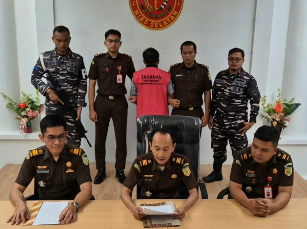 Bendahara PUPR Nisel Tersangka Kasus Korupsi Dana Pemeliharaan Jalan Dan Jembatan