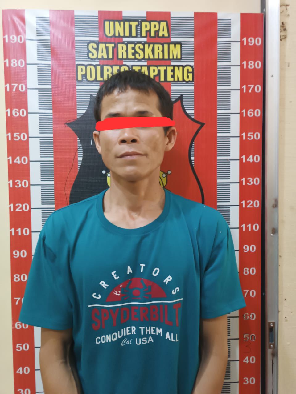 Di Tapteng Sekap Dua Anak Kandung Sambil Pegang Parang