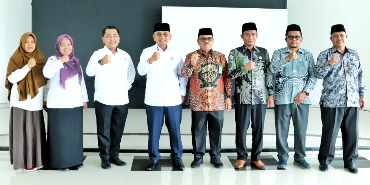 Kakan Kemenag Temui Bupati Simalungun, Minta 12 Lahan KUA Dihibahkan