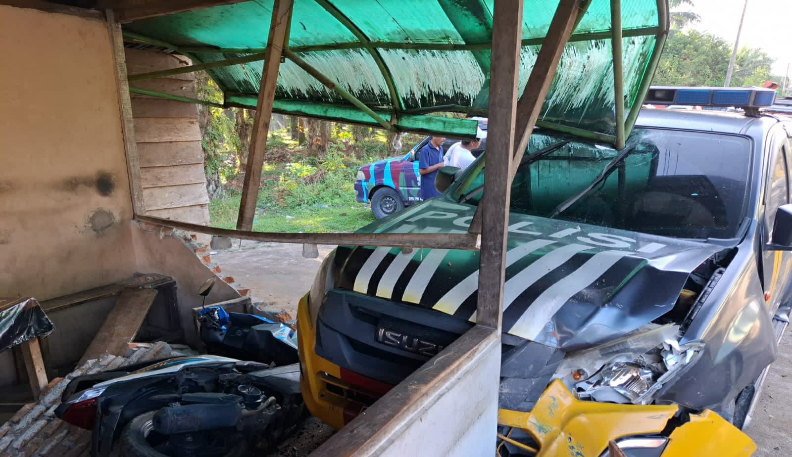 Mobil Dinas Sat Samapta Polres Simalungun Terlibat Laka Beruntun, 1 Luka Ringan