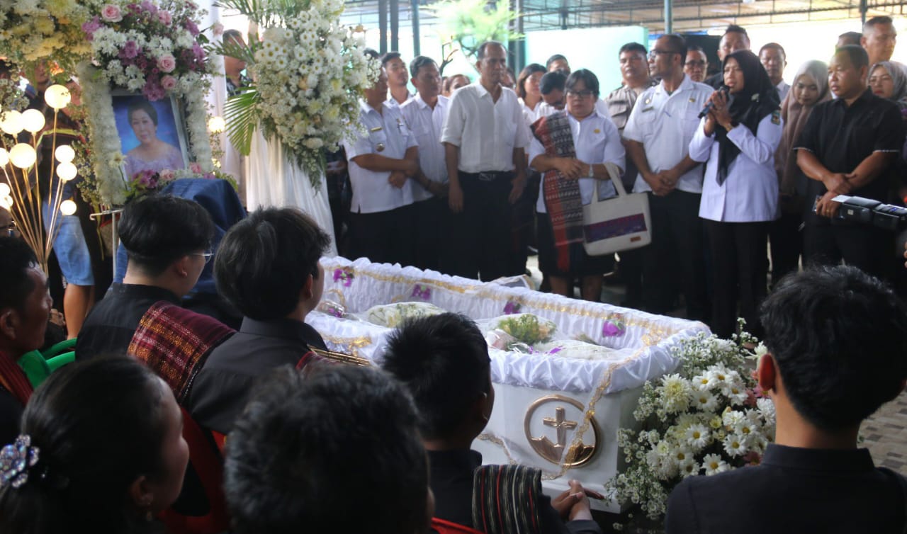 Wakil Wali Kota Pematangsiantar Layat Istri Anggota DPRD