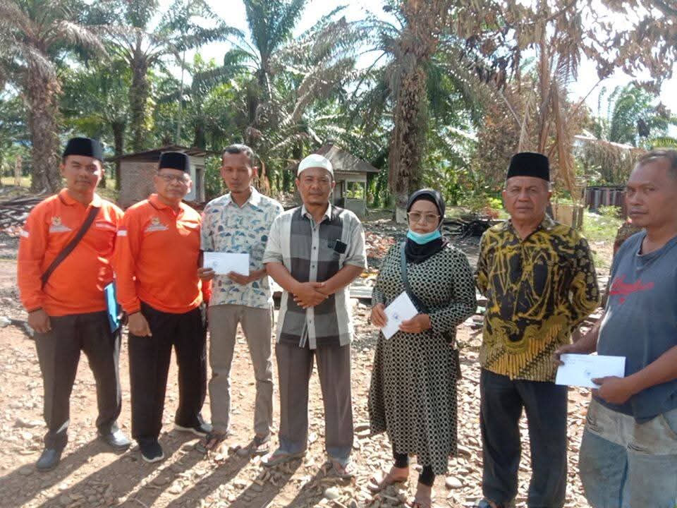 Baznas Palas Salurkan Bantuan Pemulihan Pasca Bencana 6 KK