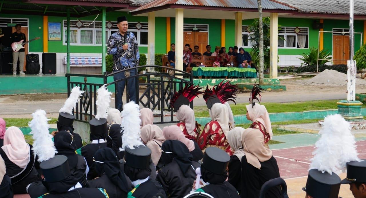 Kakan Kemenag P.Sidimpuan Apresiasi MAN 1 Tanamkan Moderasi Beragama Bagi Siswa