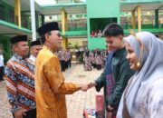 Bupati Tapsel Kukuhkan 96 Siswa Baru MAN IC