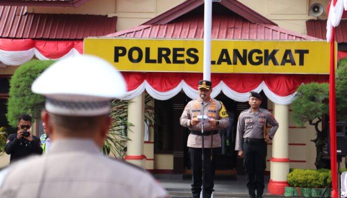 Kapolres Langkat Pimpin Apel Gelar Pasukan Ops Kepolisian Patuh Toba 2025