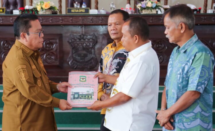 Wali Kota Terima Pokok-pokok Pikiran Hasil Reses I DPRD P. Siantar
