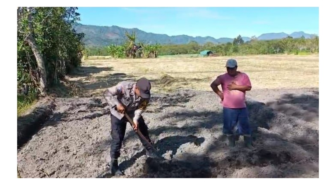 Personel Polsek di Bener Meriah Galakkan Kebun Pekarangan