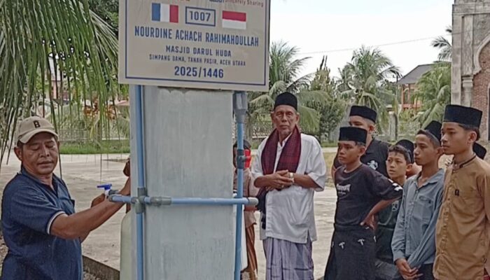 Dayah Bustanul Arifin Aceh Utara Terima Bantuan Sarana Air Bersih Dari NGO Perancis