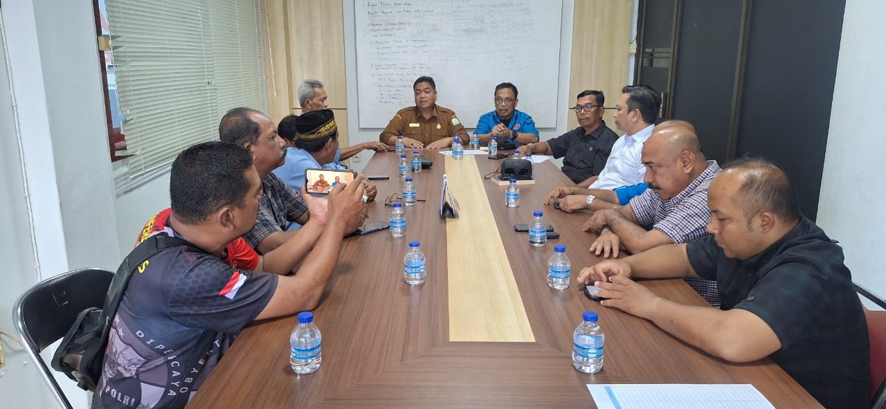 Isu LGBT, Imunisasi Dan Stunting Mengemuka Saat Diskusi Kadiskes Aceh Dengan Wartawan