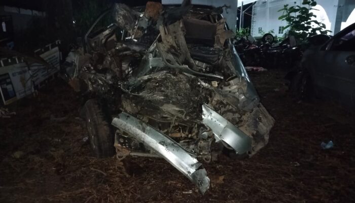 Di Jalan P. Siantar-Medan, Innova Kontra Truk Hino 2 Tewas 1 Luka Berat