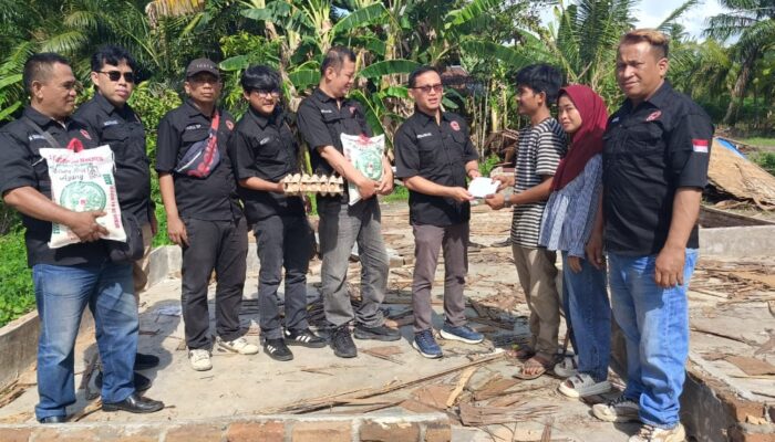 Forwakum Sergai Beri Tali Asih Korban Angin Puting Beliung