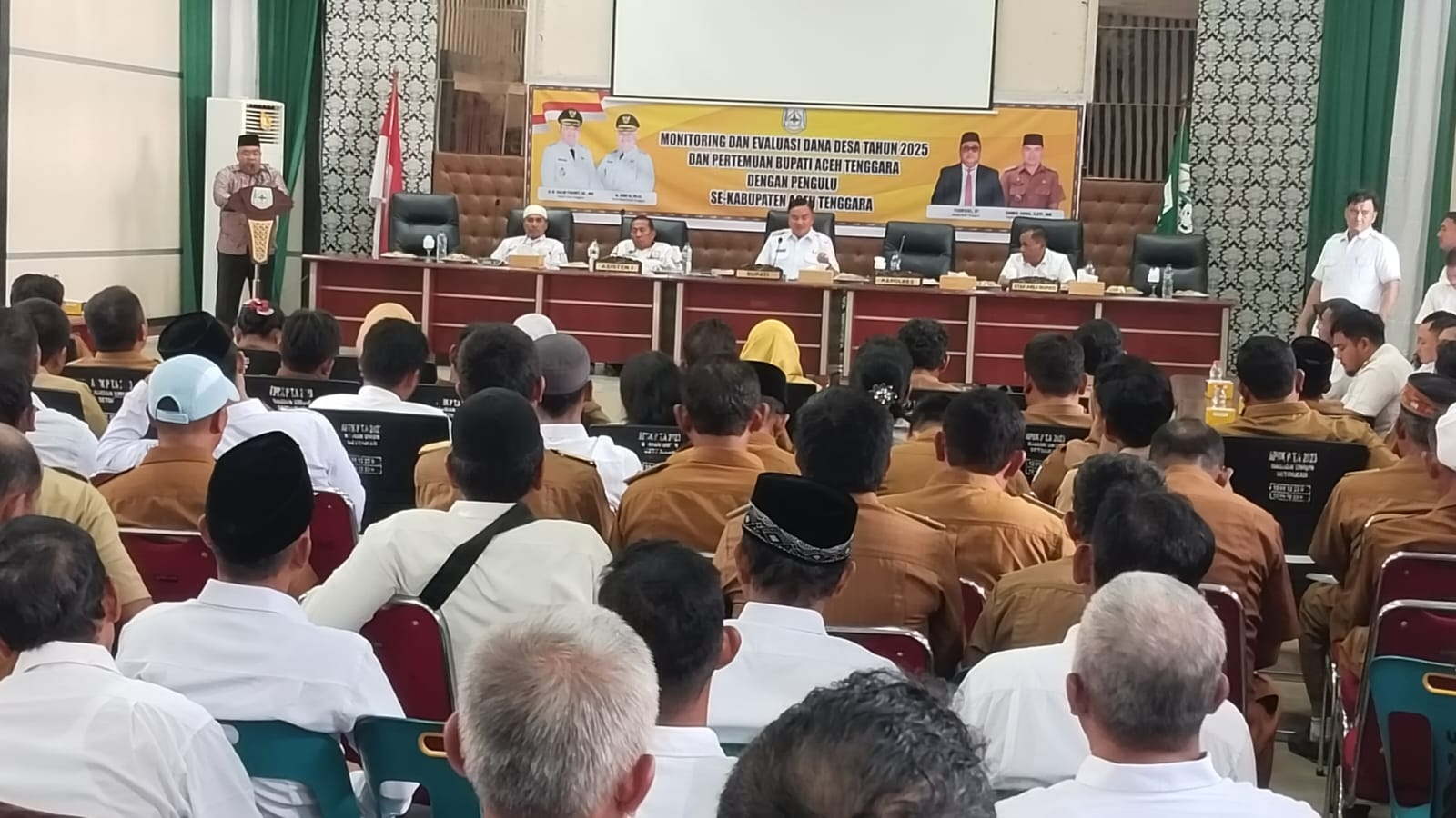 Bupati Agara Membebastugaskan Camat Leuser Terkait Dugaan Pungli