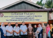 Bupati Agara Salim Fakhry Sambangi Perajin Anyaman Dan Kakao