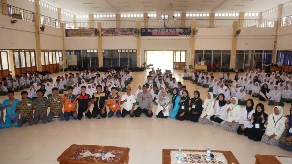 Personel Polsek Ingin Jaya Giatkan Penyuluhan Hukum Di Sekolah