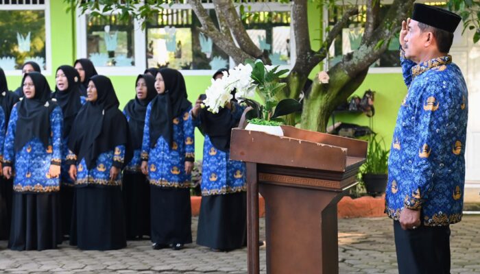 Wabup Aceh Besar: Upacara Bendera Penting Untuk Karakter Dan Nasionalisme