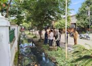 Mitigasi Banjir Matang Kuli Melalui Pembersihan Sedimen Drainase