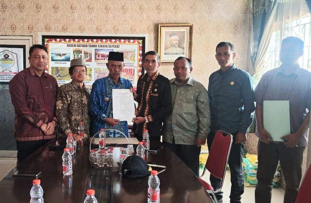 Setahun Menjabat, Wabup Singkil Ganti Plt Kadisdikbud