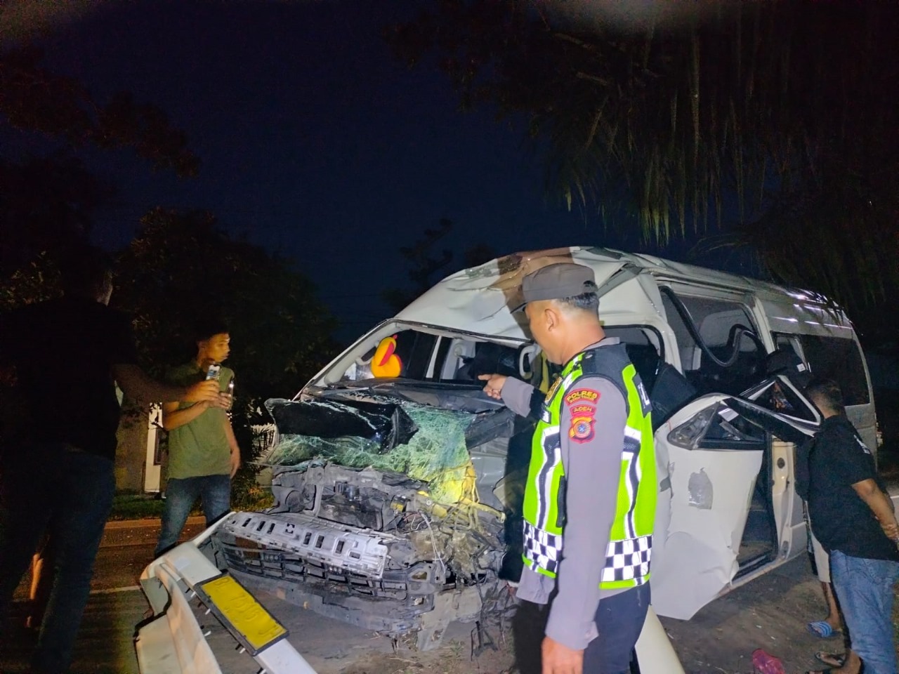 Hiace Kecelakaan Di Aceh Timur, Satu Tewas, 12 Kritis Dan Luka
