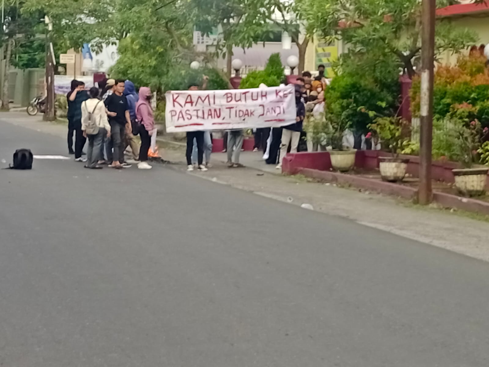 Mahasiswa UDA ‘Ngamuk’, Duduki Biro Rektor