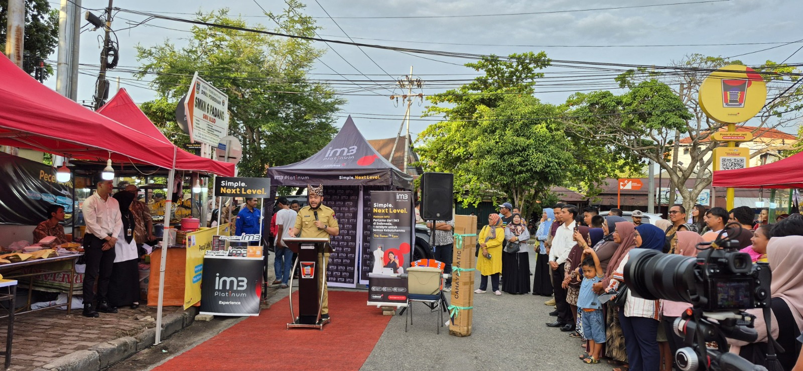 Indosat Perkuat UMKM Pasar Kuliner Jati Padang Lewat Digitalisasi Dan Dukungan Terintegrasi