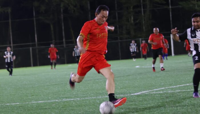 Giatkan Safari Sepakbola, Pemkab Tapsel Vs PTAR All Star Berbagi 10 Gol