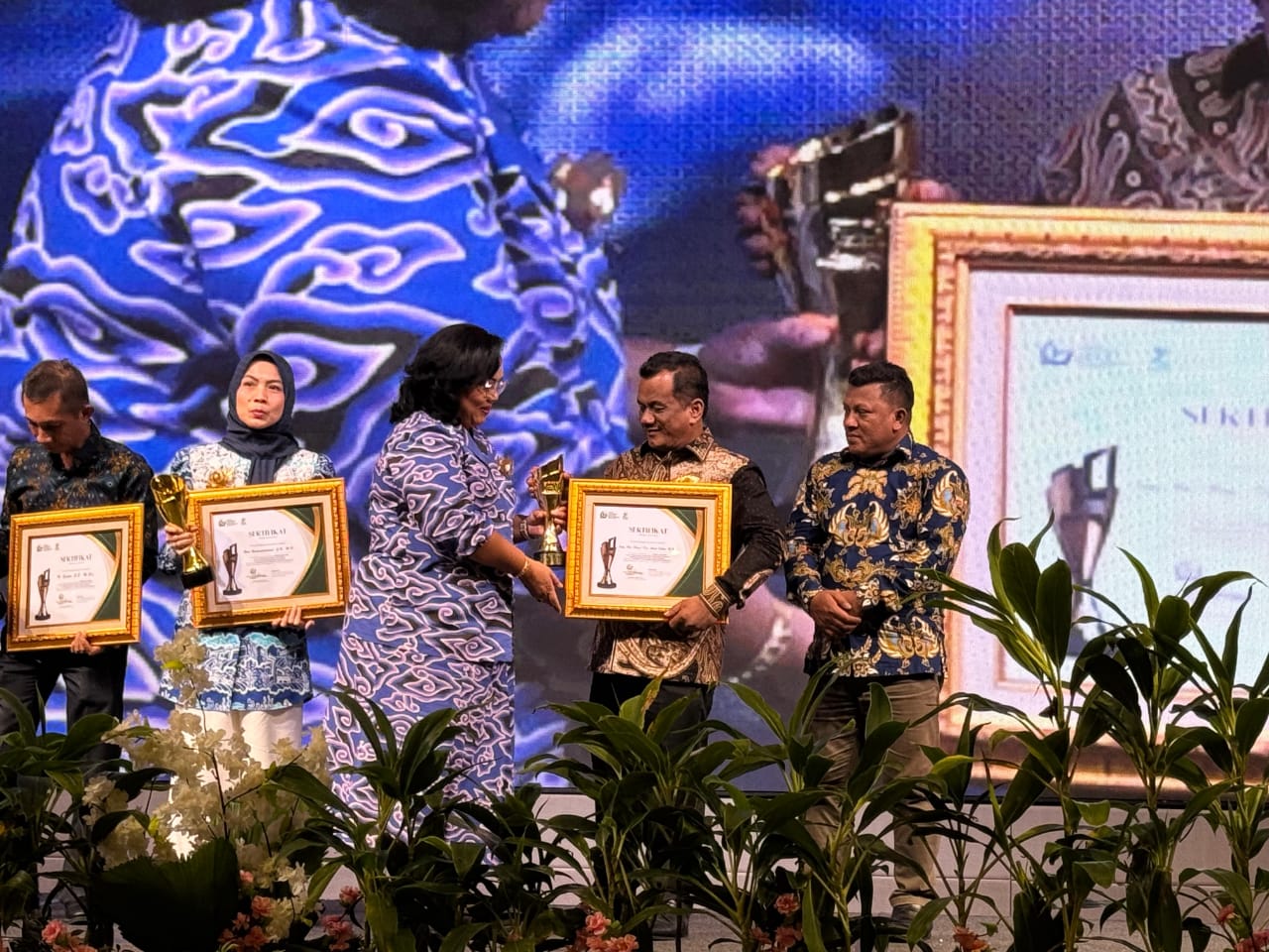 Bupati Aceh Tamiang Raih FPRMI Award 2025 Untuk Komunikasi Publik