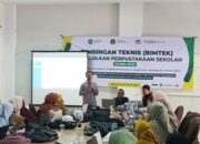 Pengelola Pustaka Sekolah Dilatih Otomasi Berbasis SLiMS