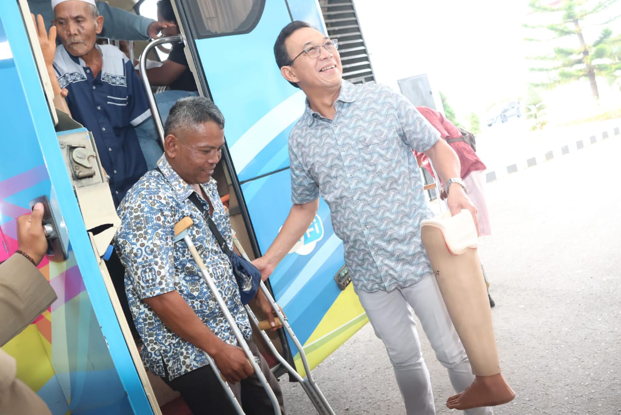 16 Penerima Kaki Dan Tangan Palsu Berterima Kasih Kepada Bupati Tapsel