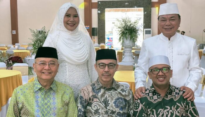 Dihadiri Sejumlah Tokoh Penting, Akad Dan Resepsi Pernikahan Hasrul Azwar-Yuni Berlangsung Khidmat