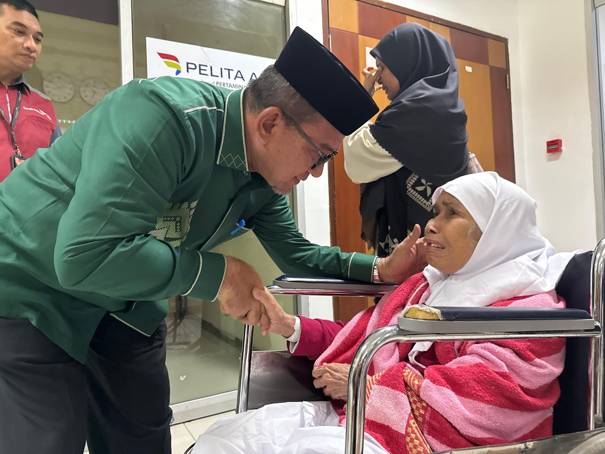 Jemaah Haji Aceh Dirawat Di Makkah, Pulang