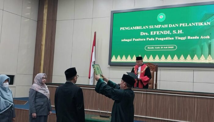 KPT Banda Aceh Lantik Drs Efendi, SH Sebagai Panitera Pada PT BNA