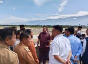 Bupati Agara Tinjau Lanjutan Pembangunan Jembatan Pantai Dona