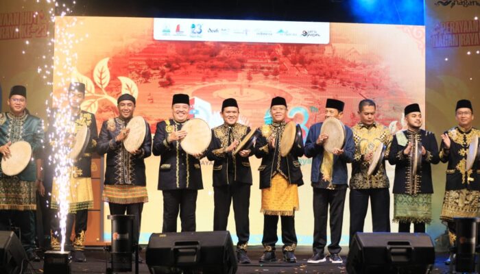 Wagub Aceh Buka HUT Ke-23 Nagan Raya, Utusan Khusus Presiden Hadir