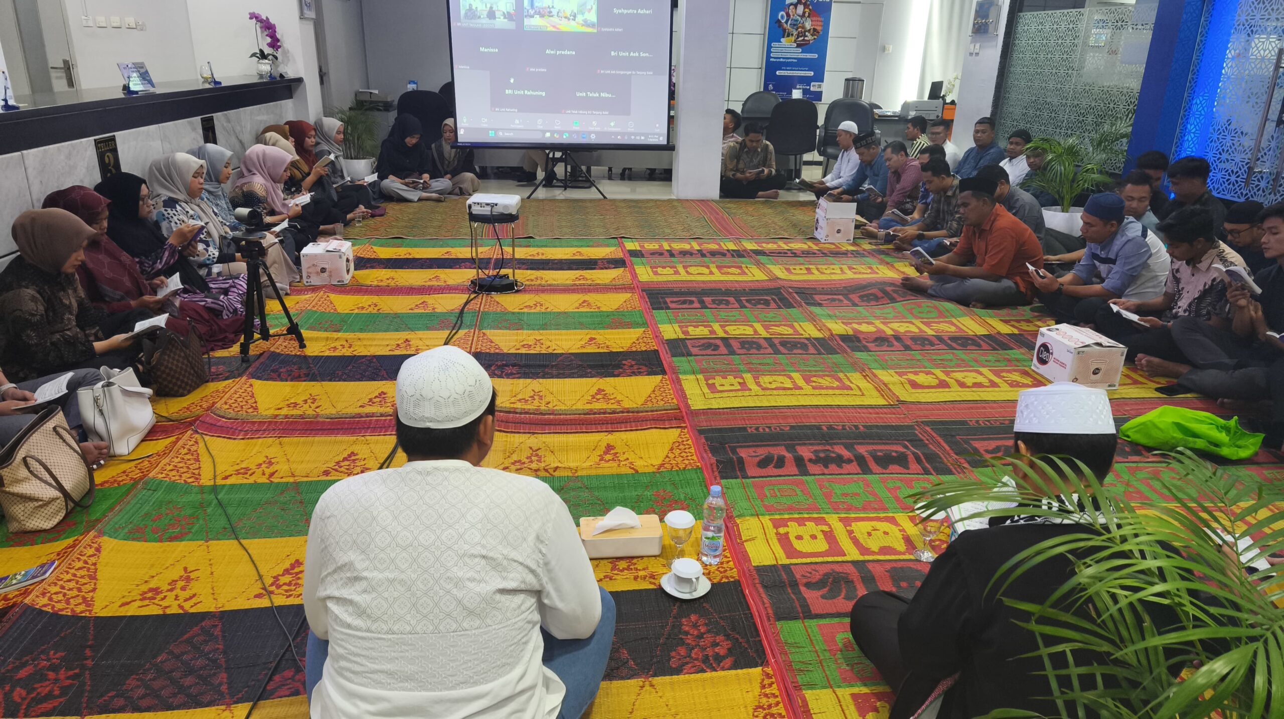 BRI BO Tanjungbalai Gelar Pengajian, Sholat Sumber Ketenangan Jiwa