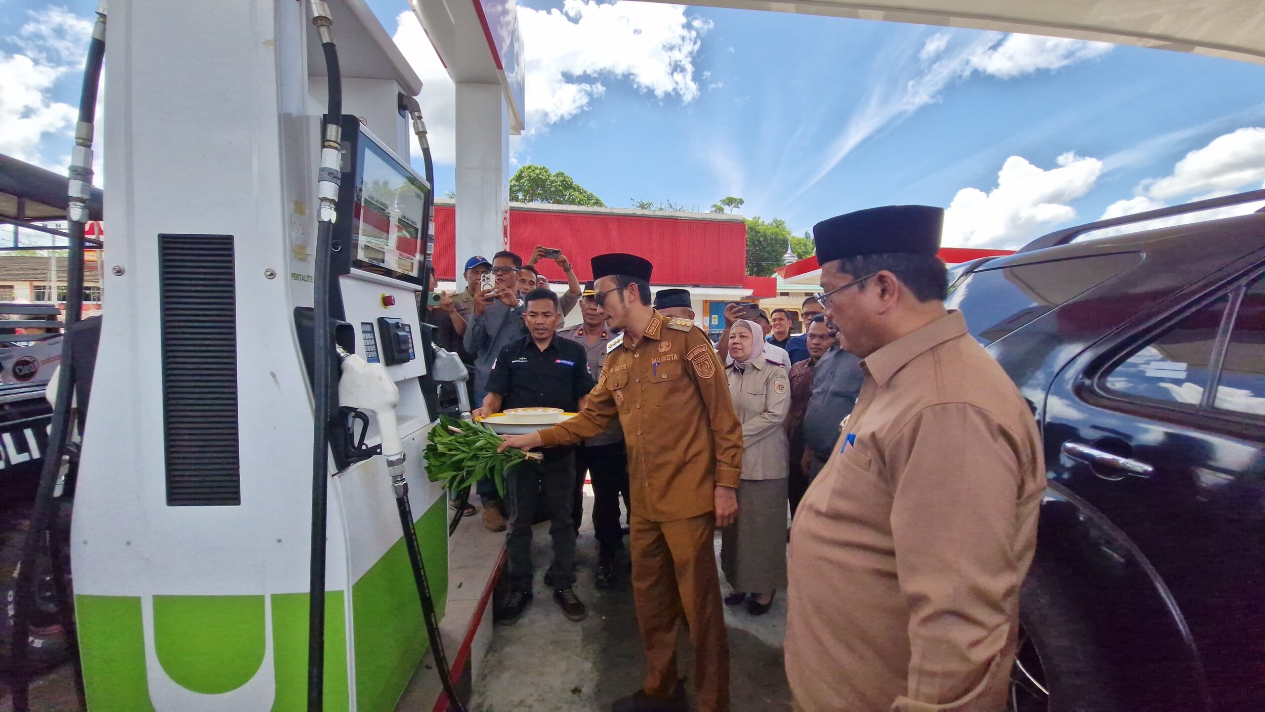 Resmikan SPBU Oyon, Wali Kota Rasyid Sebut Perlu SPBU Baru