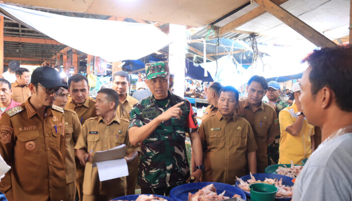 Sidak Pasar, Wali Kota Rasyid Pastikan Ketersediaan Bahan Pangan
