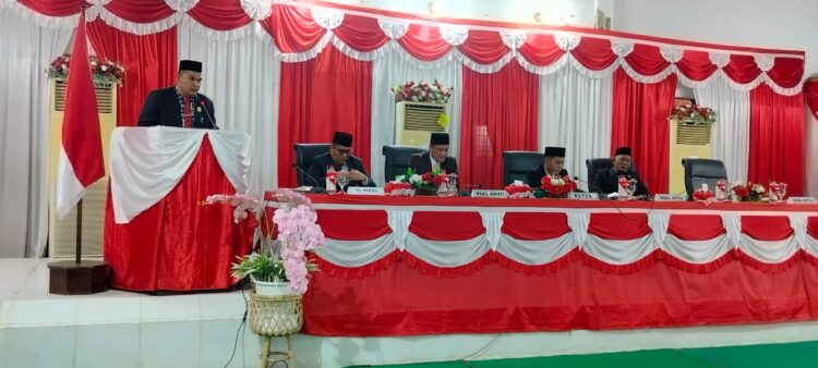 Paripurna Malam, DPRD Padang Lawas Sahkan Ranperda LKPJ TA 2024